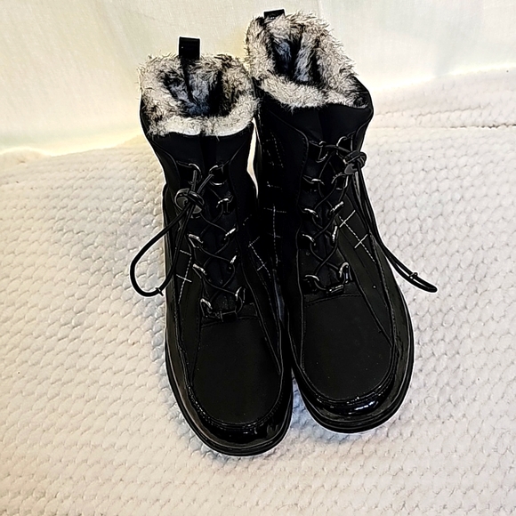 Totes Laura 9 M Winter Boots - Picture 1 of 8